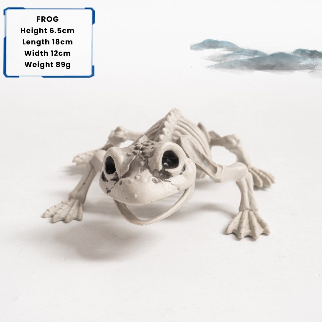 Frog figurine with dimensions and weight on a white background