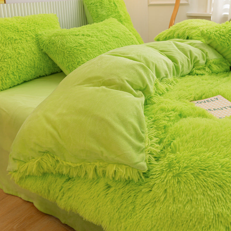 Green fluffy bedding set 