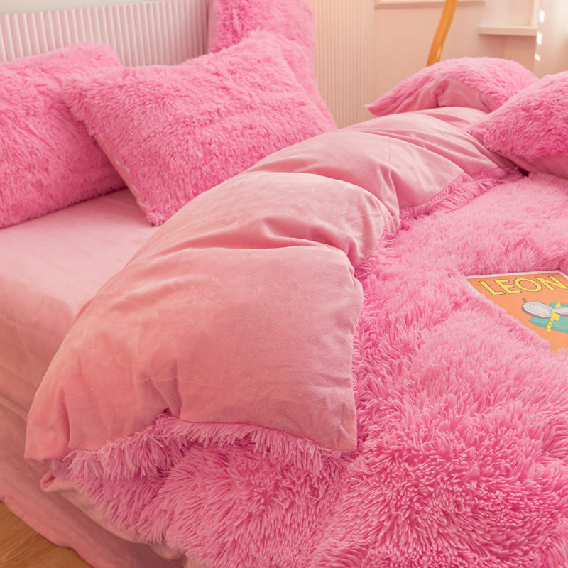 Pink fluffy bedding set 