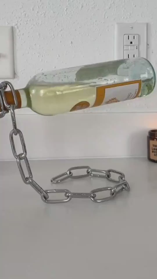 Floating Iron Link Chain Wine Bottle Holder 